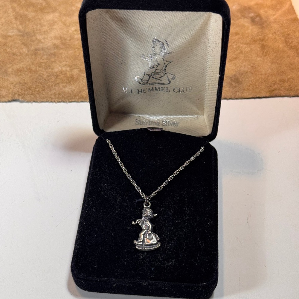 M.I. HUMMEL CLUB Sterling Silver Pendant w/ 20" Sterling Necklace 6g NEW - Picture 2 of 5